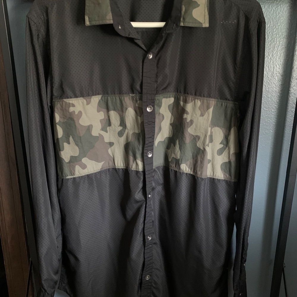 NWOT I-N-C Men's Black Mesh Camo Full Button Up Casual Shirt, Medium